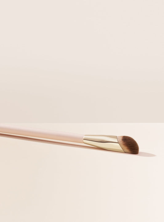 Liquid Touch Concealer Brush by Rare Beauty