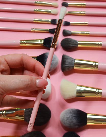 Tall Tapered Diffuser Brush #121 by P. Louise Cosmetics