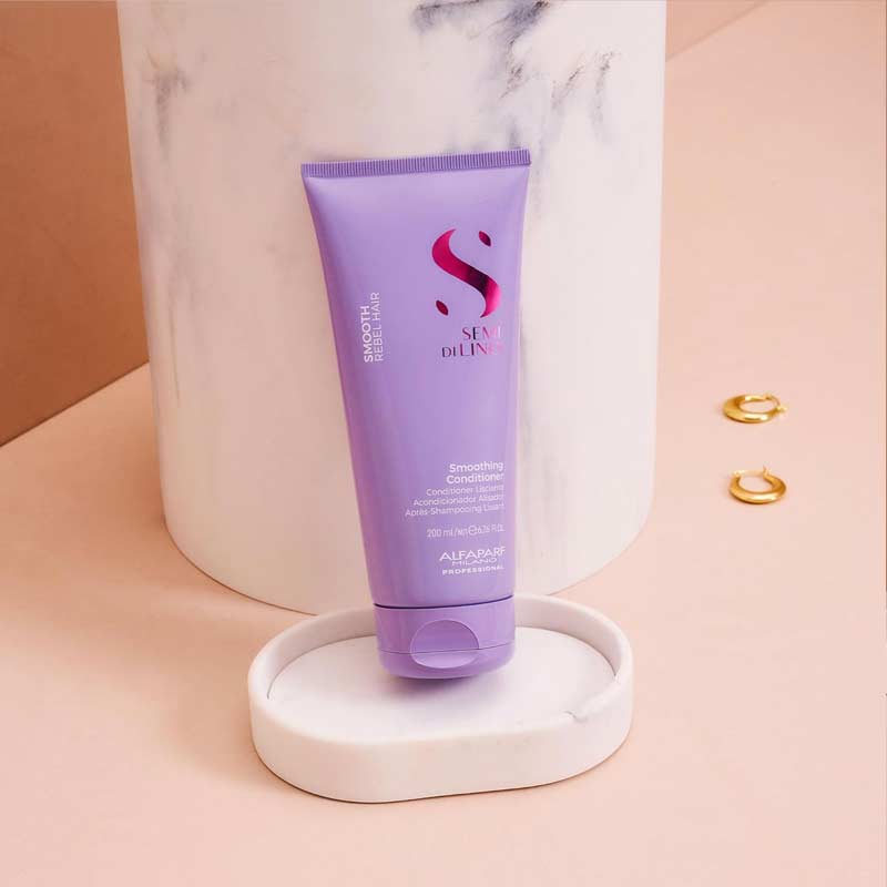 Semi Di Lino Smooth Smoothing Conditioner For Frizzy Hair by Alfaparf