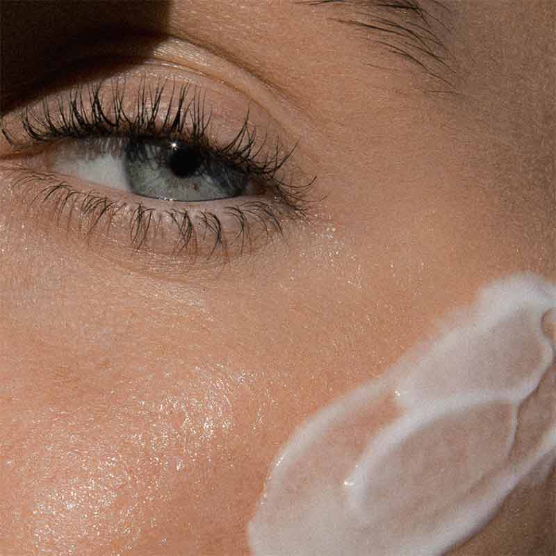 Daily Essential Moisturiser SPF 50+ With Hydrosella by Alpha-H