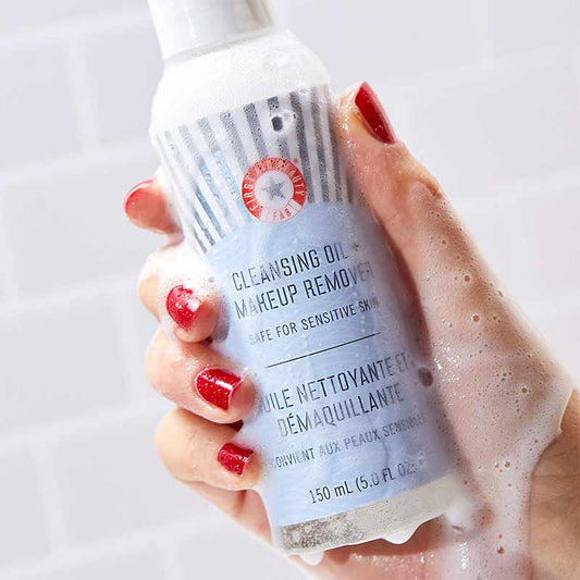 Cleansing Oil and Makeup Remover by First Aid Beauty