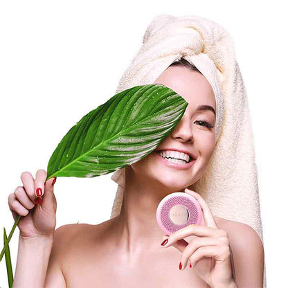 UFO Mini Smart Mask Device by Foreo
