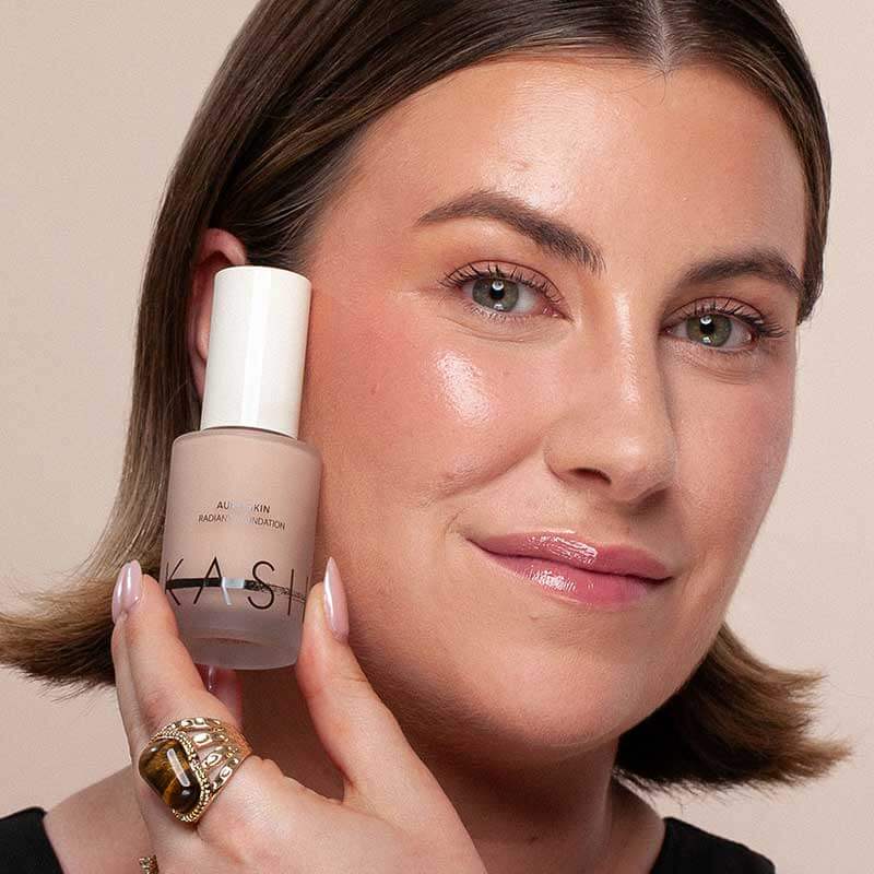 Aura Skin Radiant Foundation