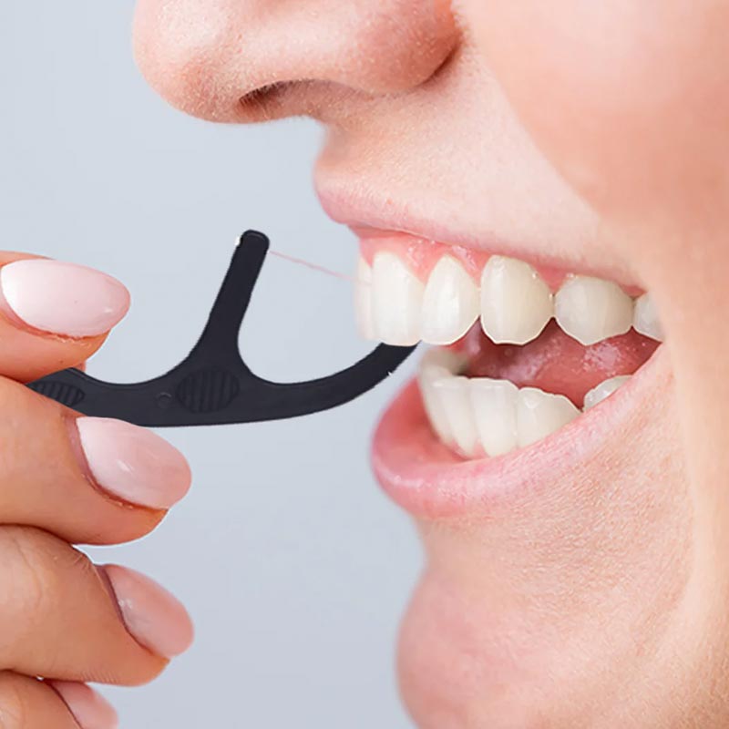 Floss Picks for Whitening Teeth by Spotlight Oral Care